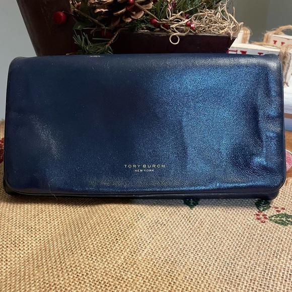 Tory Burch Handbags - TORY BURCH WRISTLET/WALLET